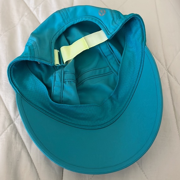 Lululemon Sun Chaser Run Hat in Surge - turquoise - Picture 9 of 15